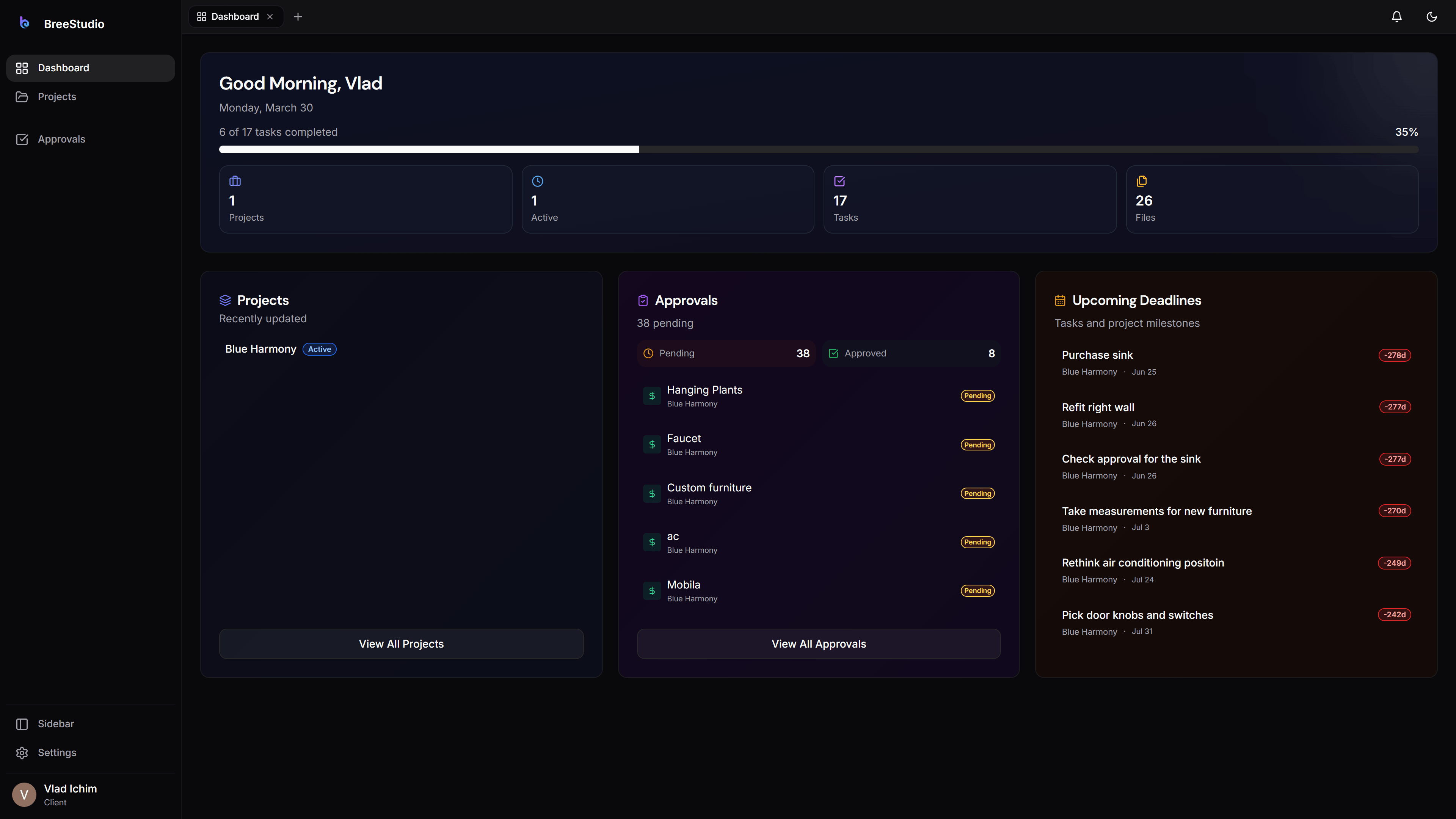 Clients portal — dark mode