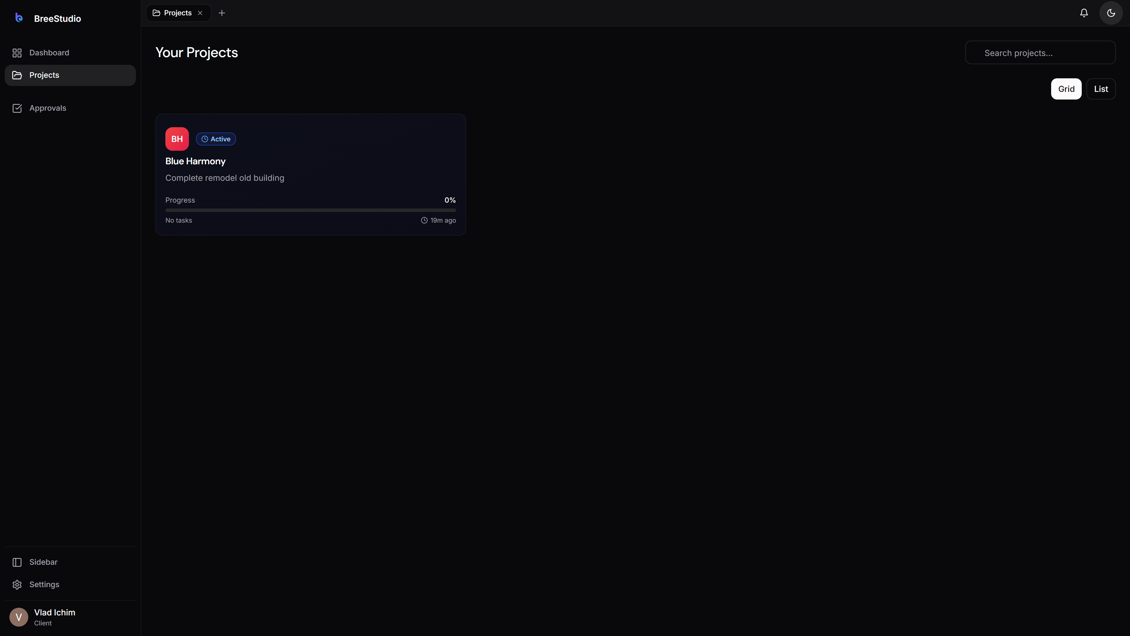 Client portal — dark